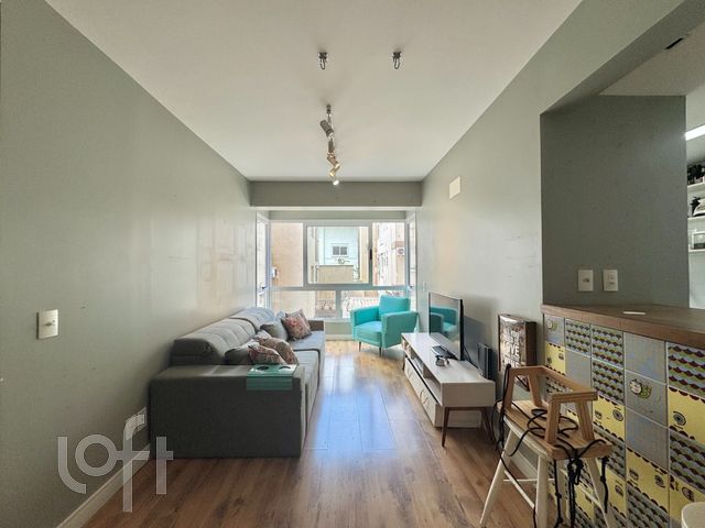 Apartamento com 68m², 2 dormitórios, 1 suíte, 1 vaga, Petrópolis em Porto Alegre