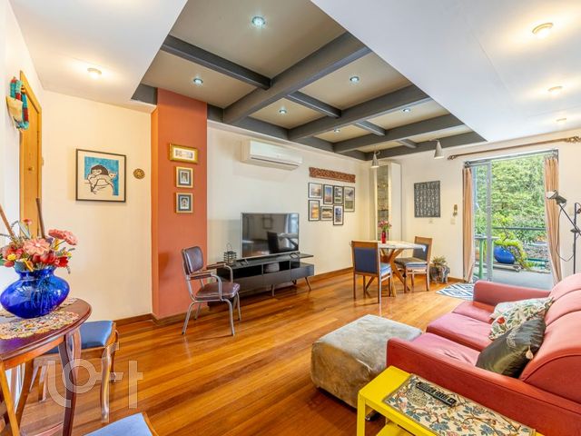 Casa com 151m², 1 suíte, Rio Branco em Porto Alegre