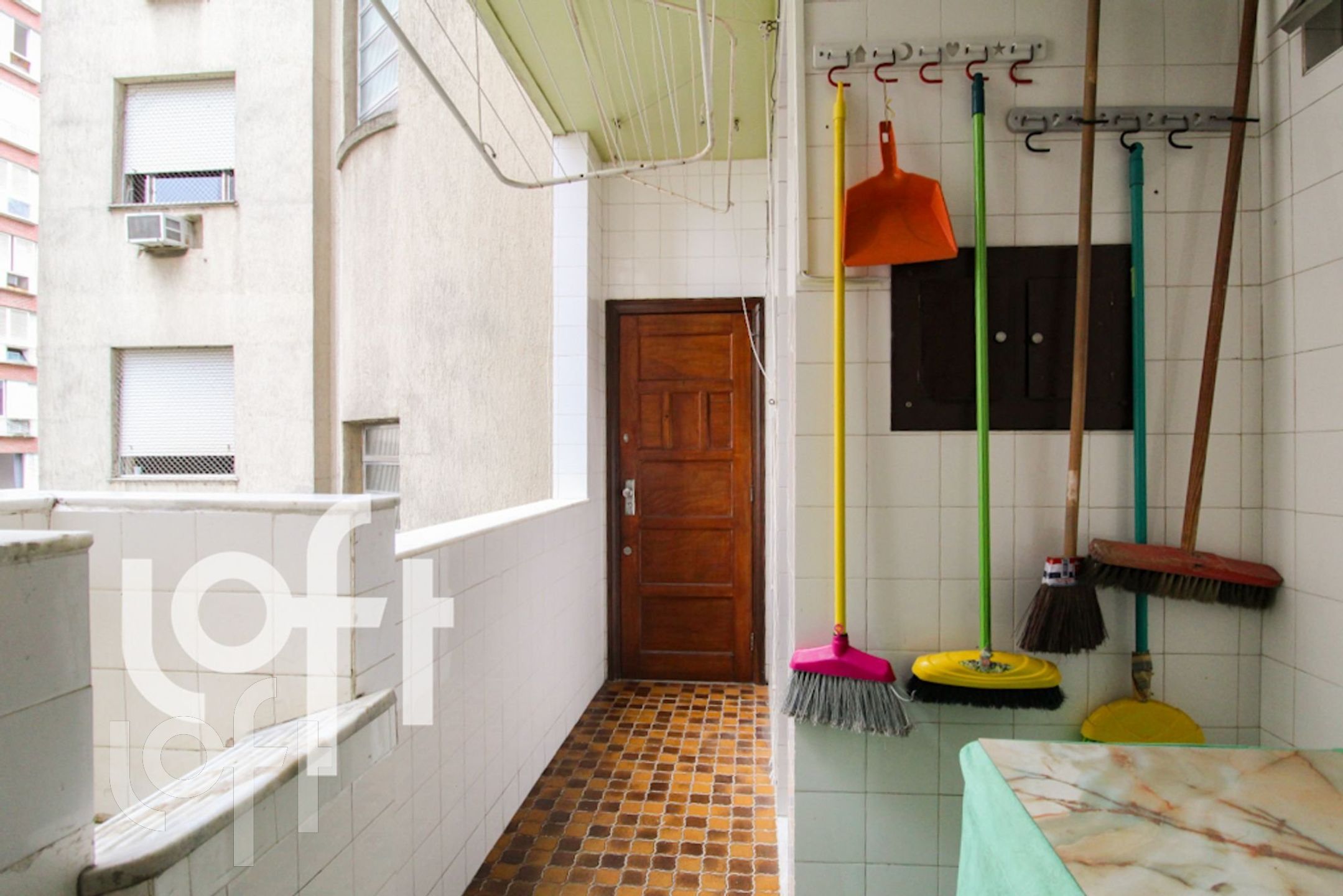 Apartamento à venda com 3 quartos, 200m² - Foto 13