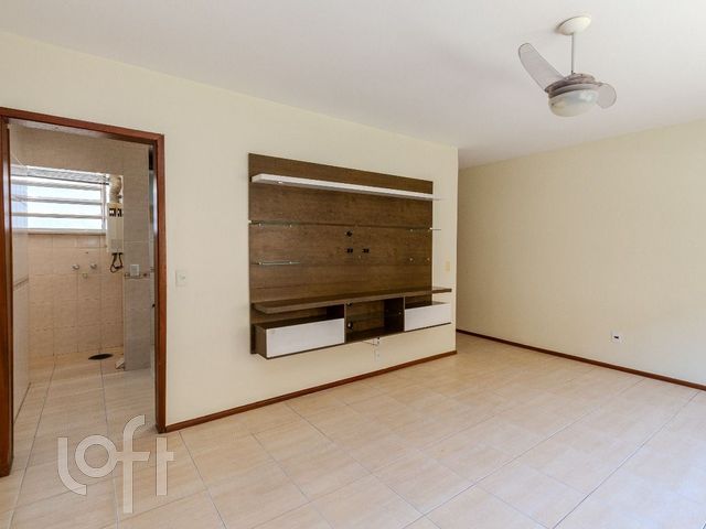 Apartamento com 100m², 3 dormitórios, 1 suíte, 1 vaga, São João em Porto Alegre