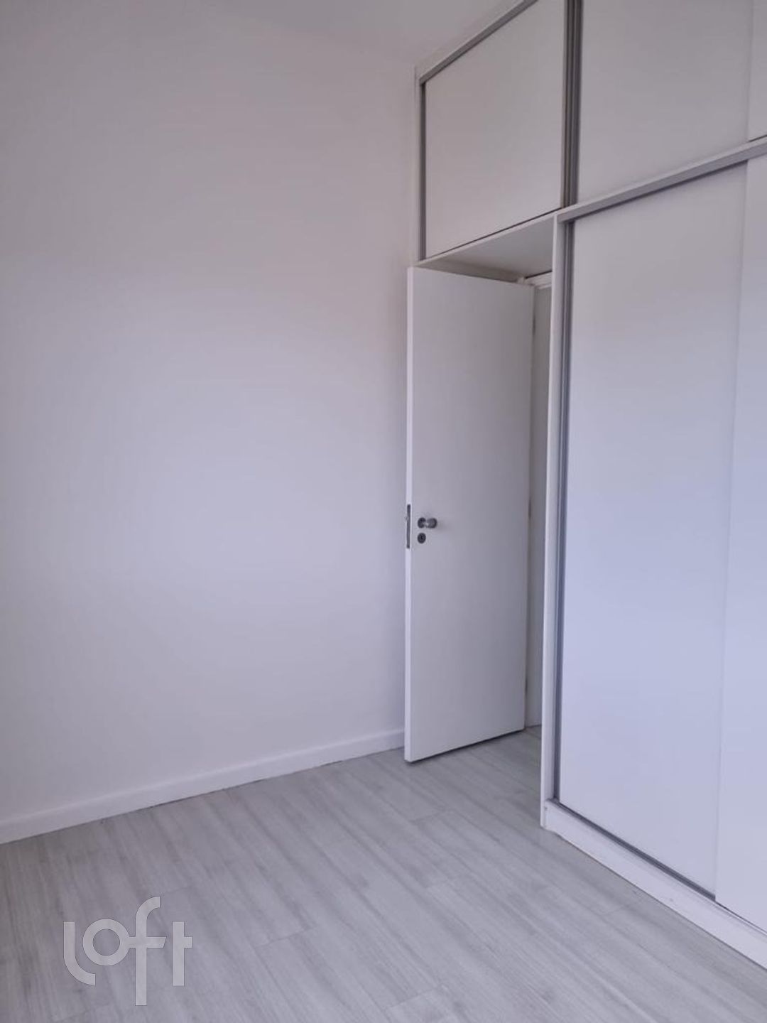 Apartamento à venda com 3 quartos, 157m² - Foto 16