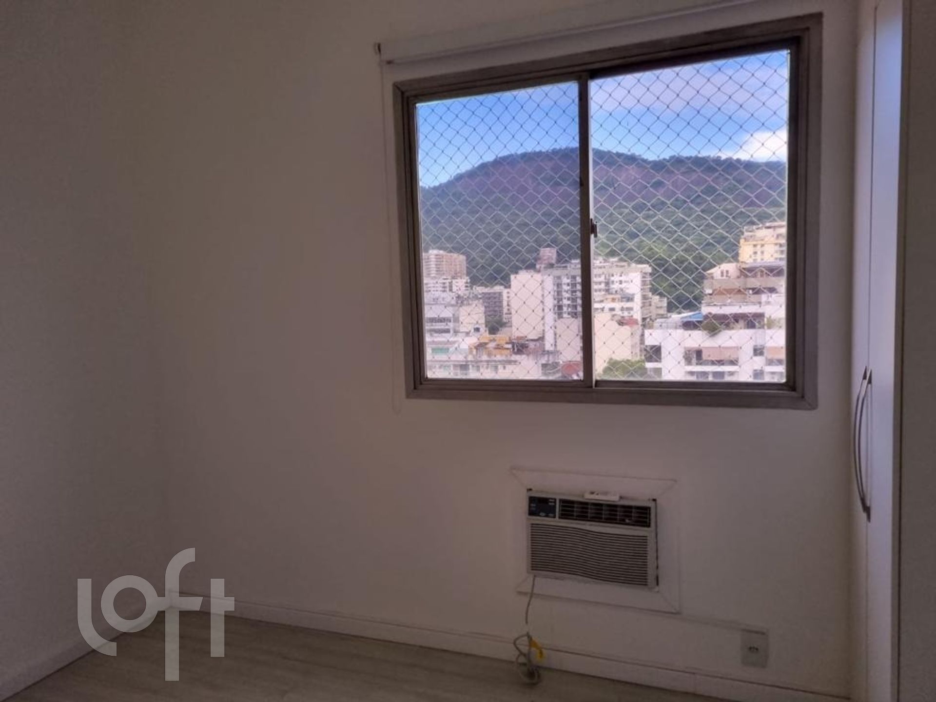 Apartamento à venda com 3 quartos, 157m² - Foto 10