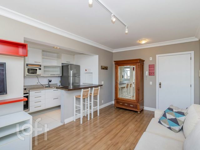 Apartamento com 45m², 1 dormitório, 1 vaga, Petrópolis em Porto Alegre