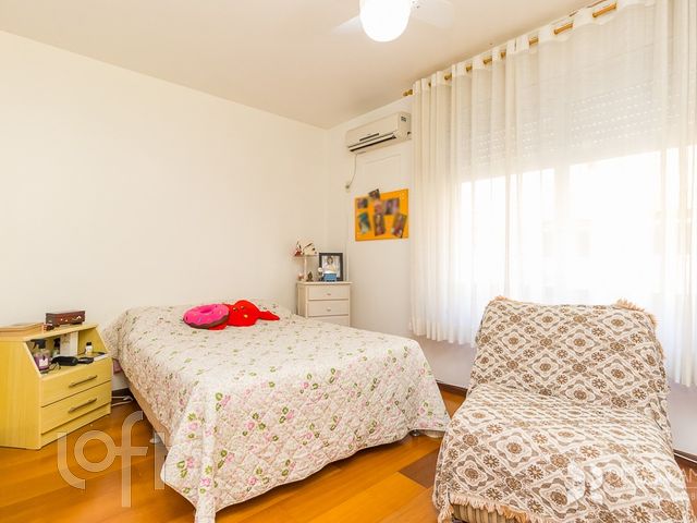 Apartamento com 82m², 2 dormitórios, 1 vaga, Petrópolis em Porto Alegre