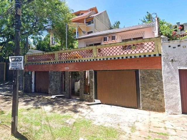 Casa com 160m², 2 dormitórios, 2 vagas, Chácara das Pedras em Porto Alegre