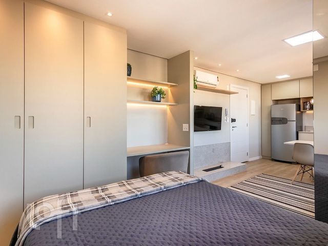 Apartamento com 30m², 1 dormitório, 1 vaga, Cidade Baixa em Porto Alegre