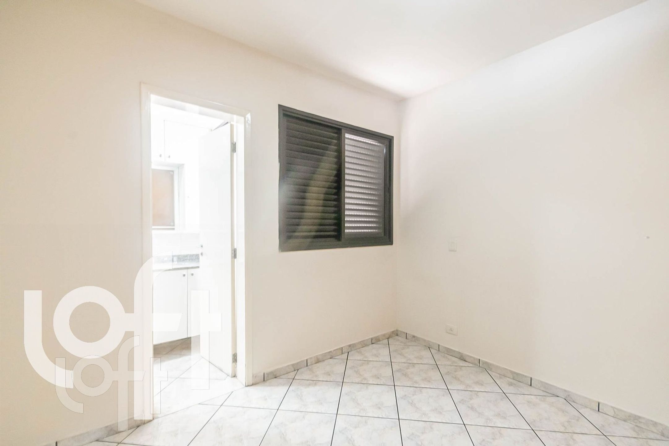 Apartamento à venda com 3 quartos, 80m² - Foto 3