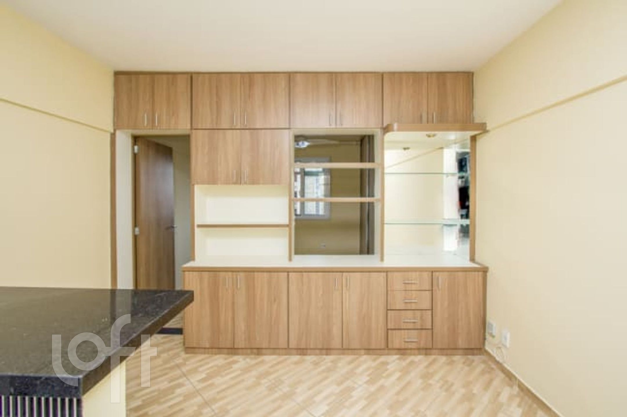 Apartamento à venda com 1 quarto, 40m² - Foto 1