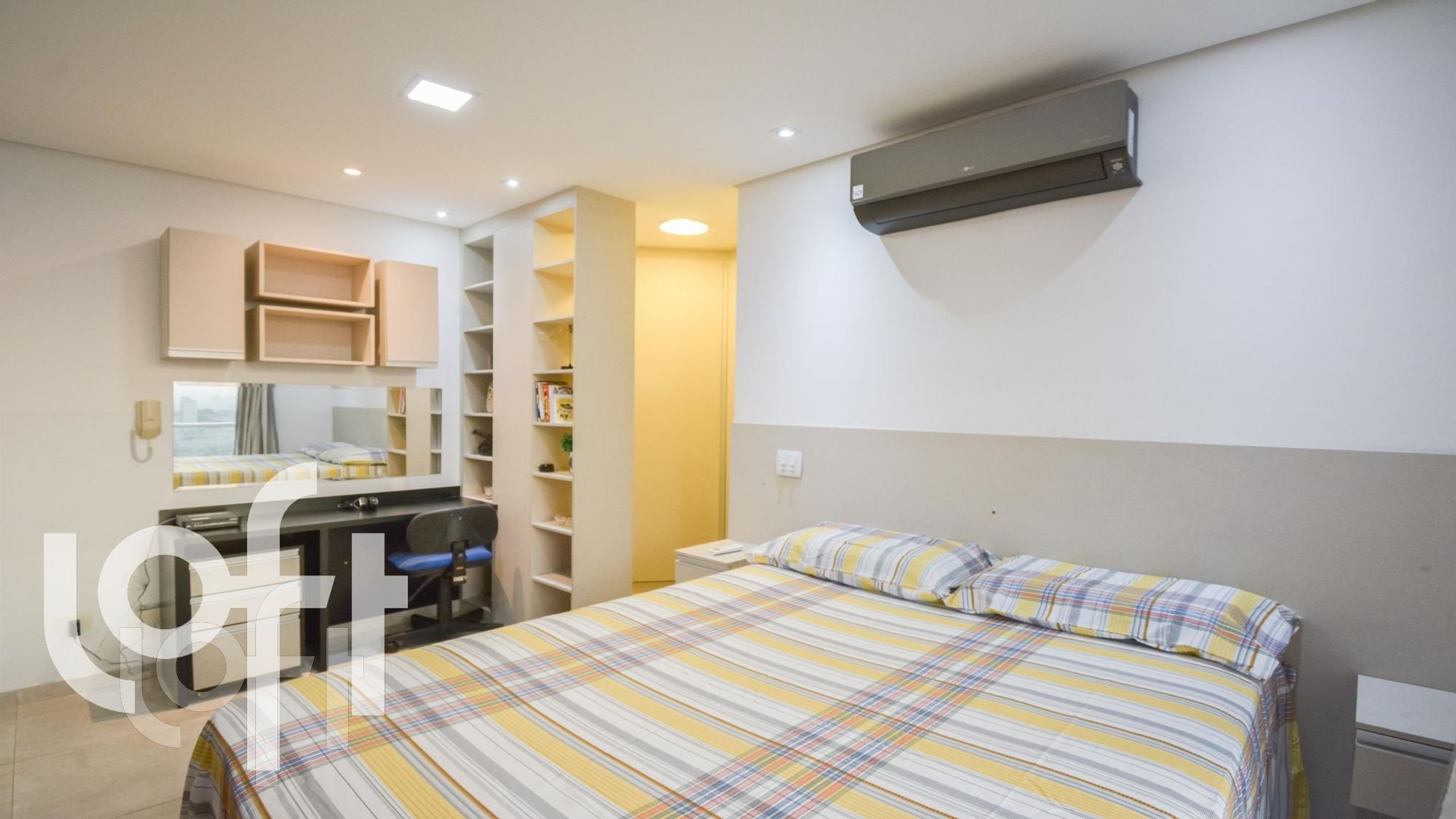 Apartamento à venda com 1 quarto, 37m² - Foto 5