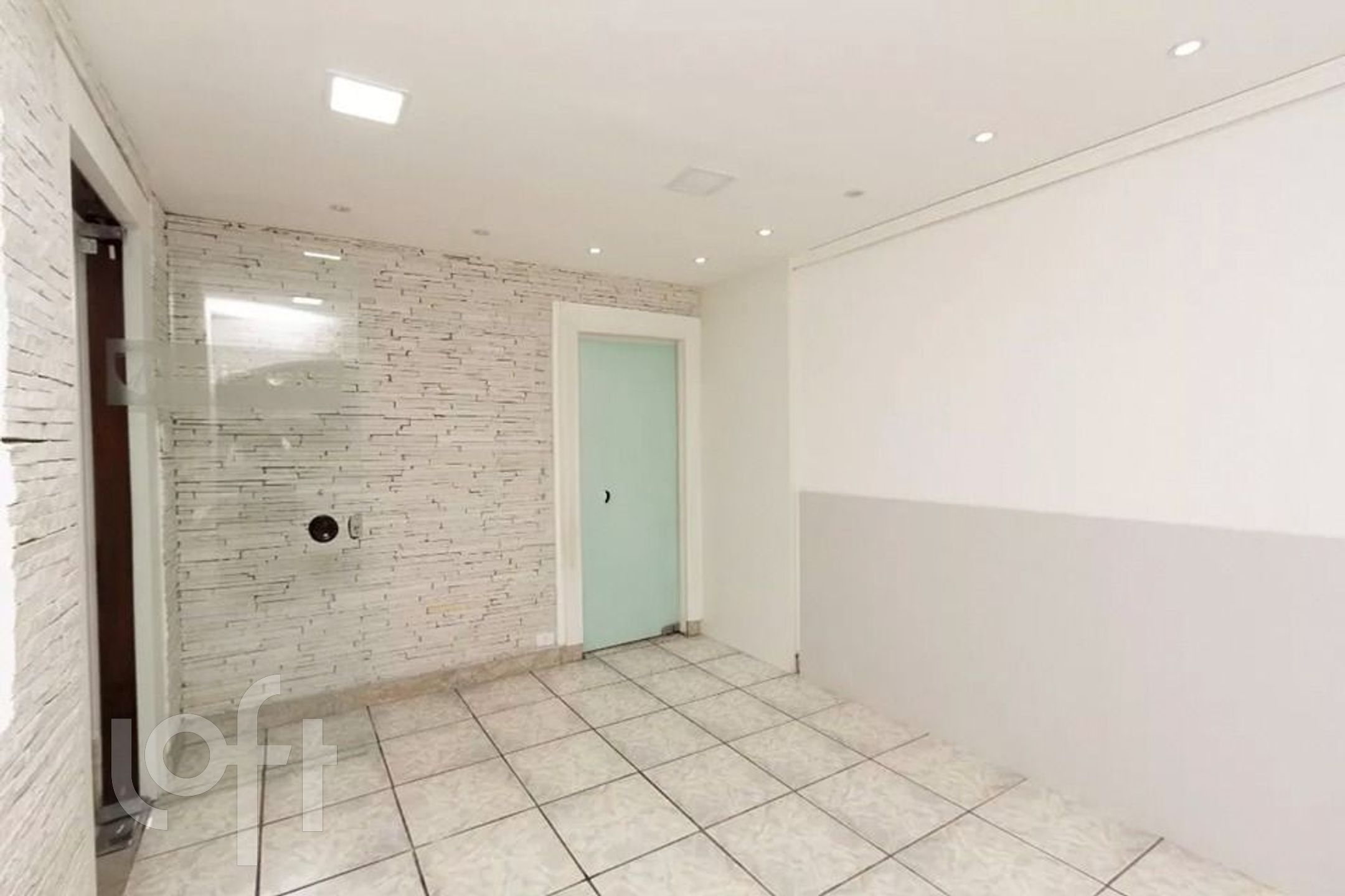 Casa à venda com 3 quartos, 244m² - Foto 3