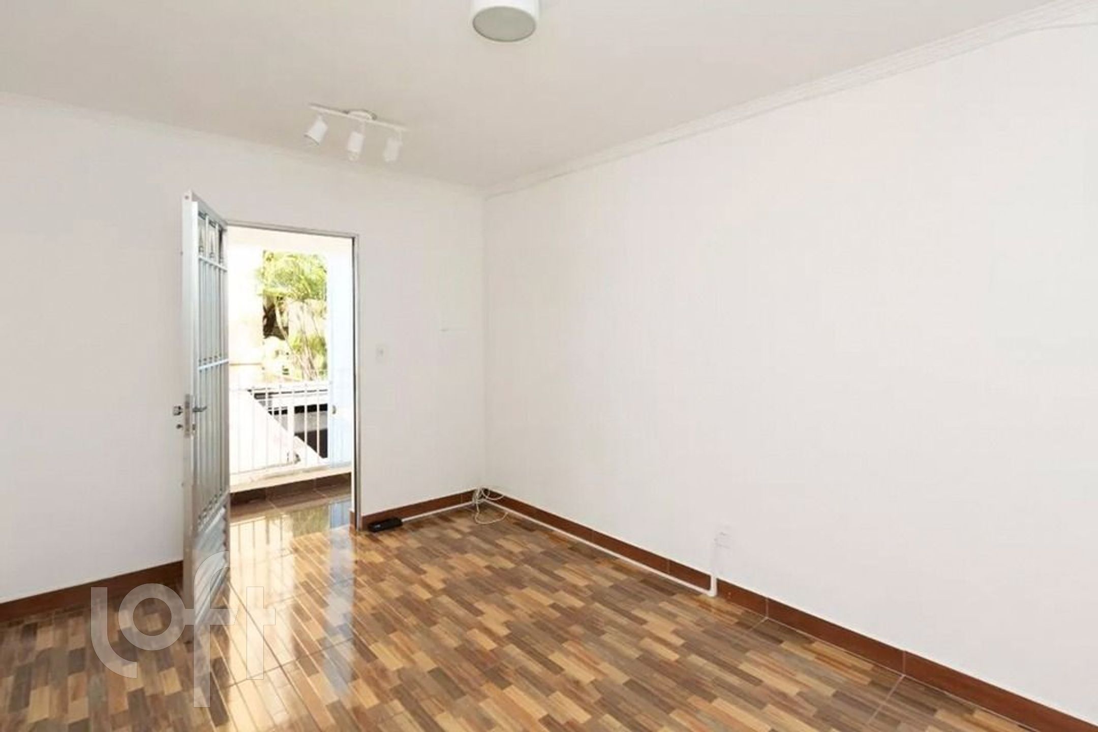 Casa à venda com 3 quartos, 244m² - Foto 29