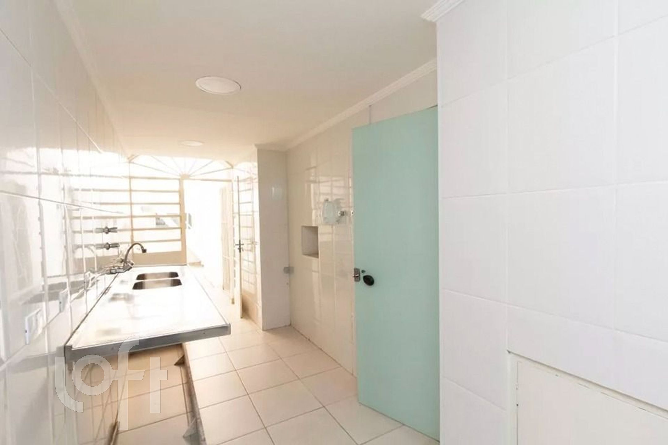 Casa à venda com 3 quartos, 244m² - Foto 12