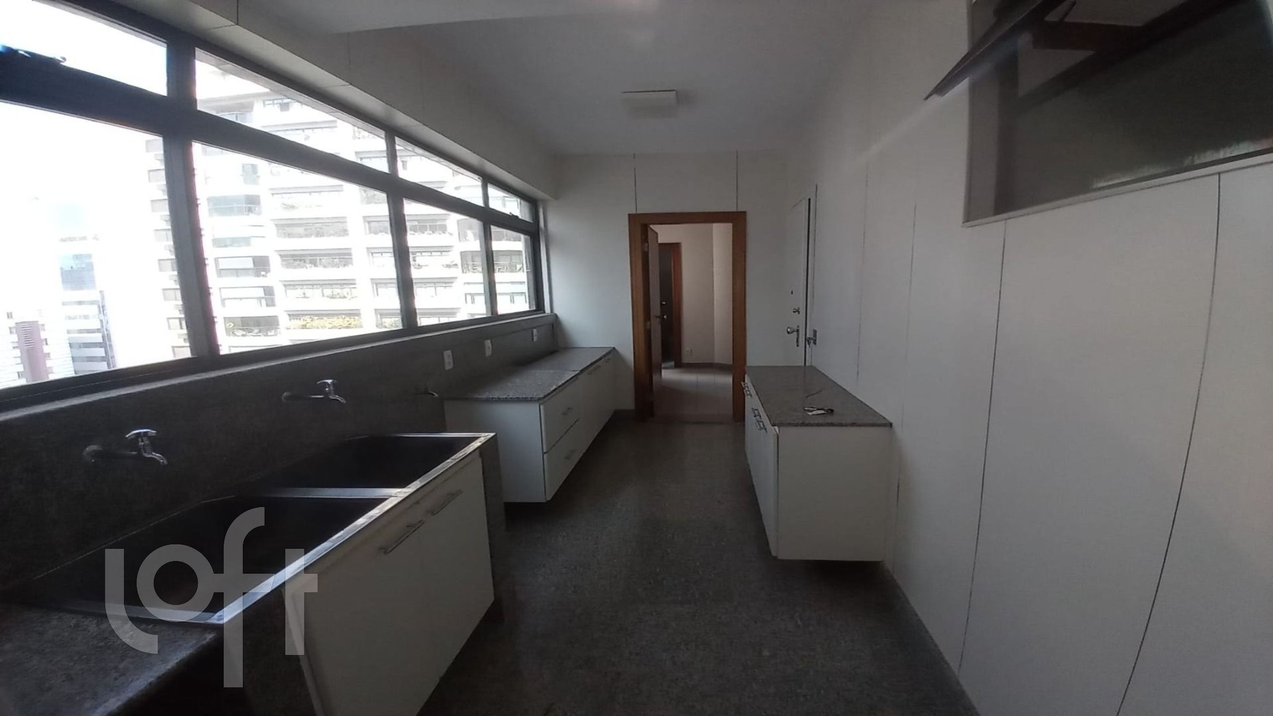 Apartamento à venda com 4 quartos, 253m² - Foto 21