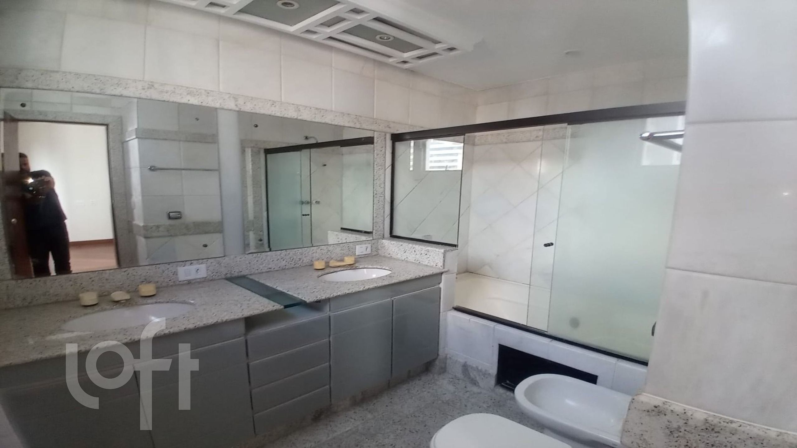 Apartamento à venda com 4 quartos, 253m² - Foto 10