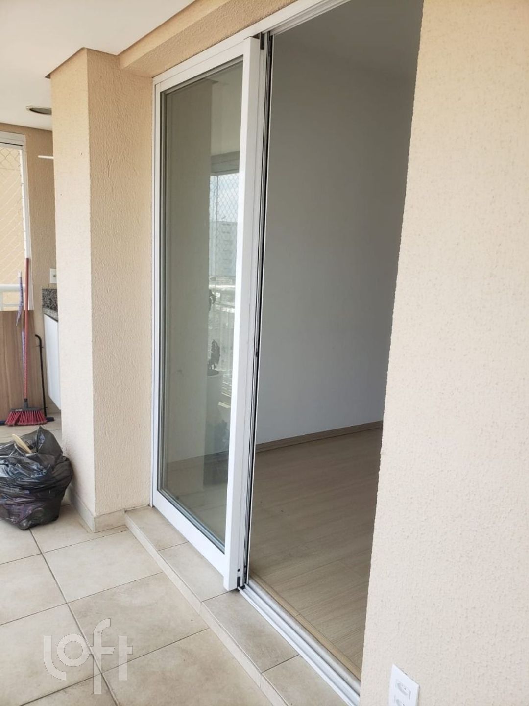 Apartamento à venda com 1 quarto, 72m² - Foto 3