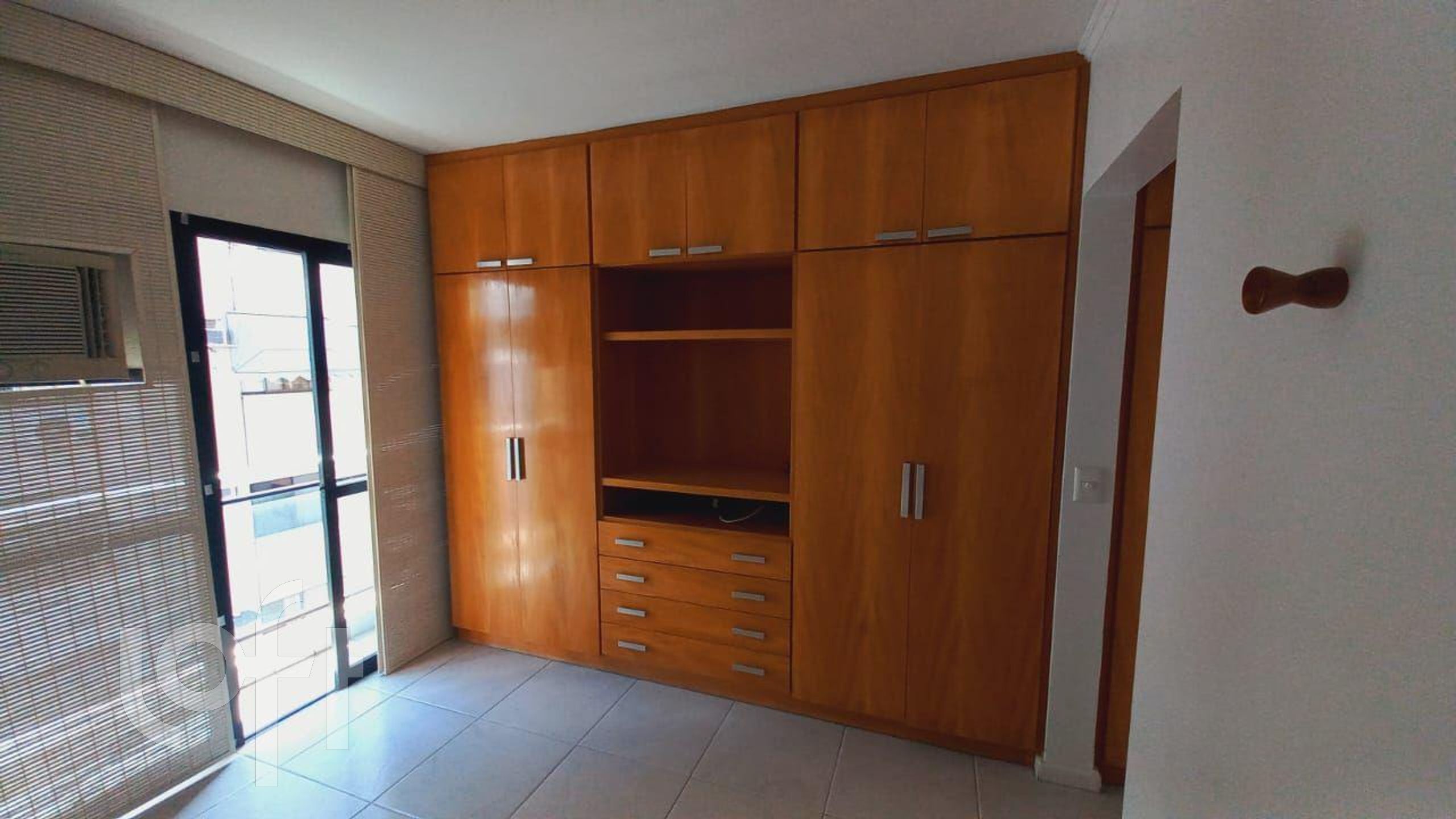 Apartamento à venda com 2 quartos, 78m² - Foto 25