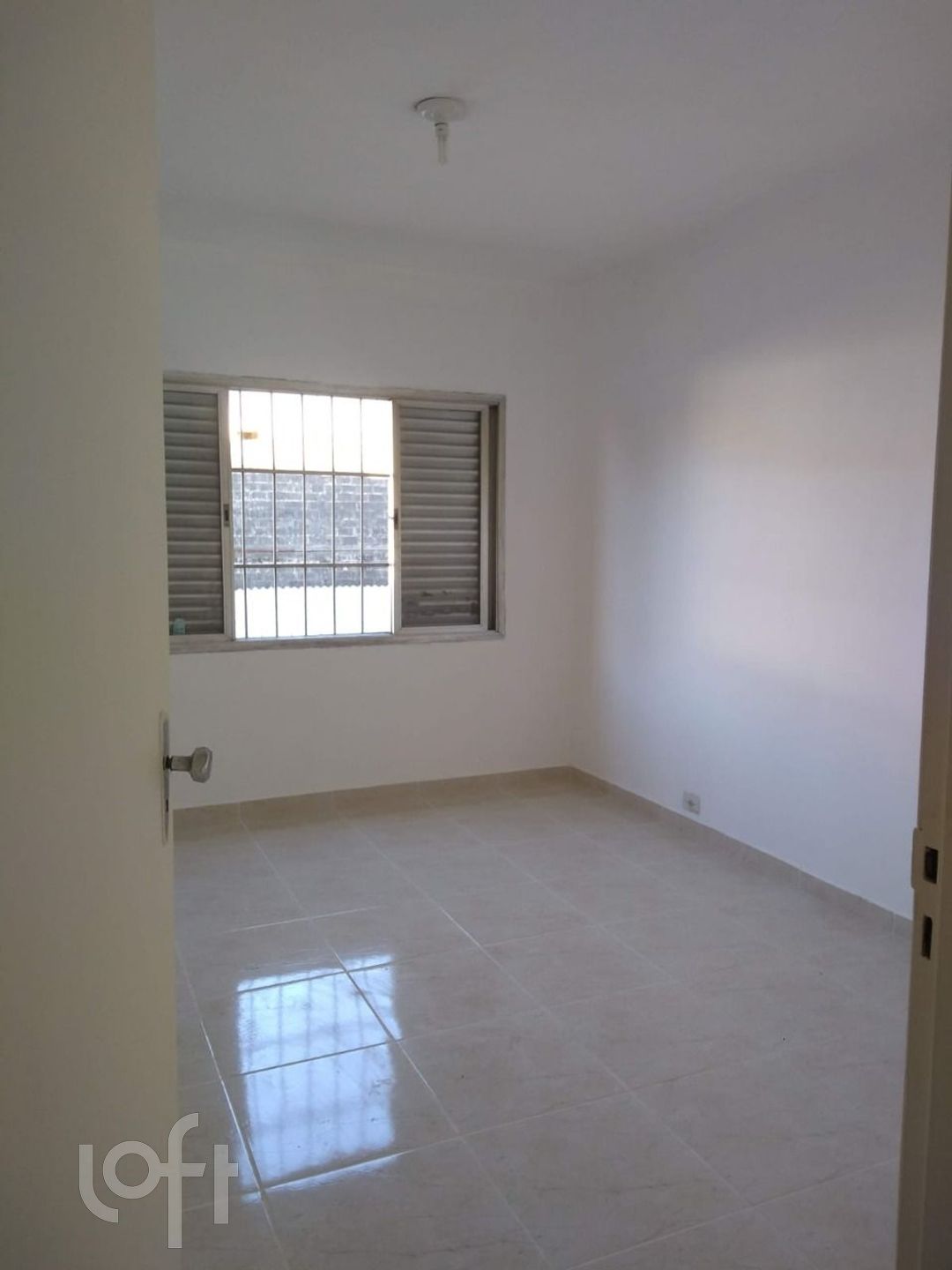 Apartamento à venda com 2 quartos, 80m² - Foto 3