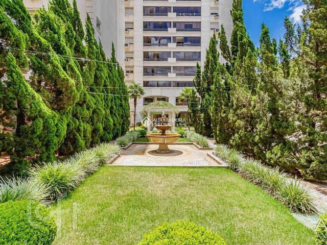 Apartamento com 112m², 2 dormitórios, 2 suítes, 2 vagas, Higienópolis em Porto Alegre