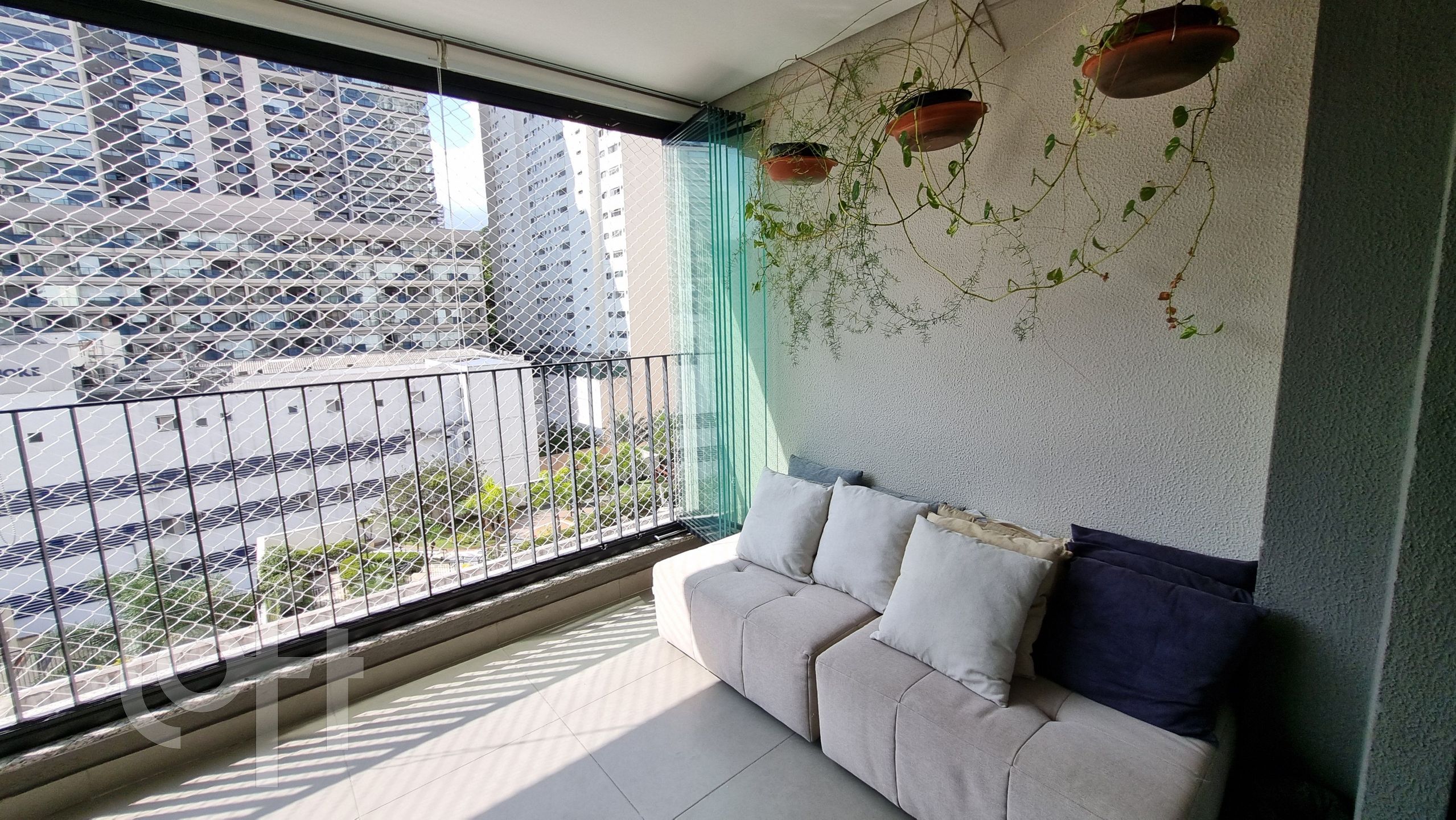 Apartamento à venda com 2 quartos, 70m² - Foto 9