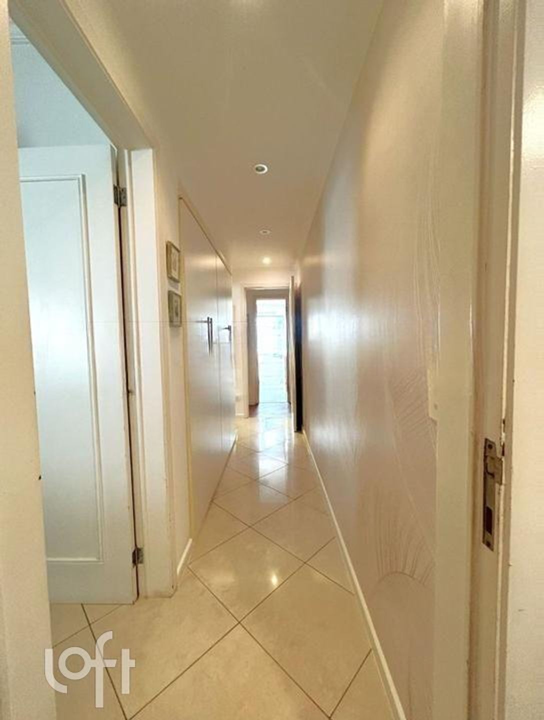 Apartamento à venda com 2 quartos, 115m² - Foto 27