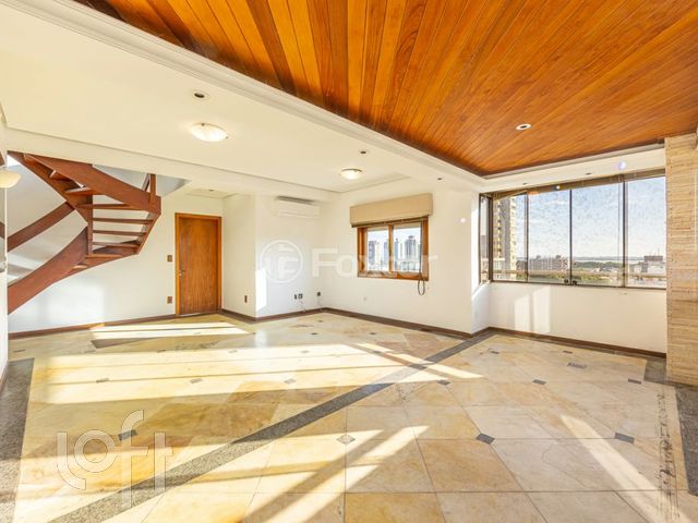 Apartamento com 262m², 3 dormitórios, 2 suítes, 2 vagas, Menino Deus em Porto Alegre