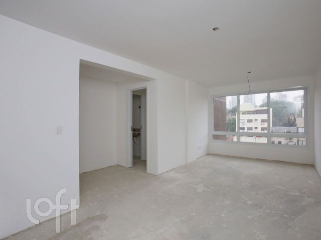 Apartamento com 83m², 2 dormitórios, 1 suíte, 2 vagas, Higienópolis em Porto Alegre