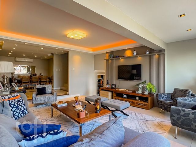 Casa com 357m², 4 dormitórios, 3 suítes, 3 vagas, Chácara das Pedras em Porto Alegre