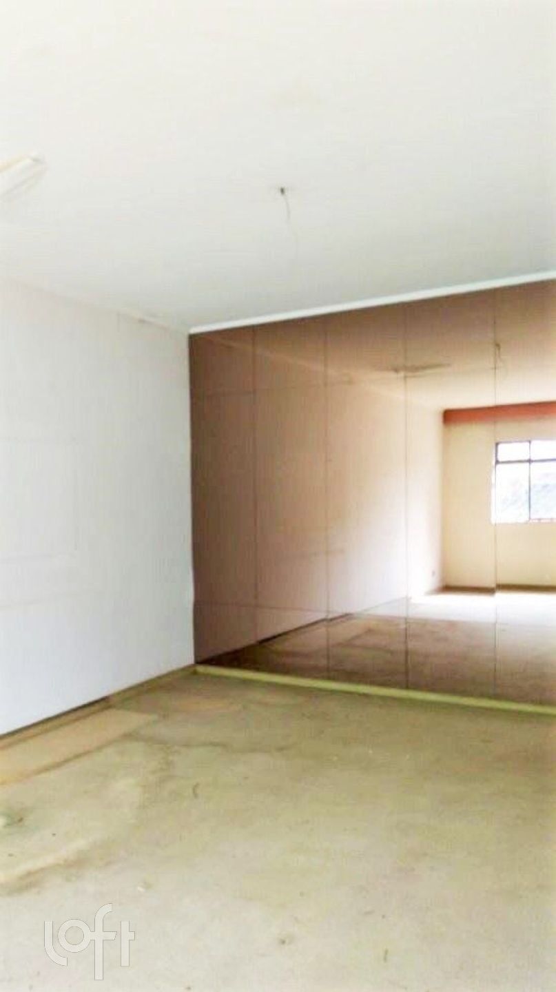 Casa à venda com 4 quartos, 200m² - Foto 18