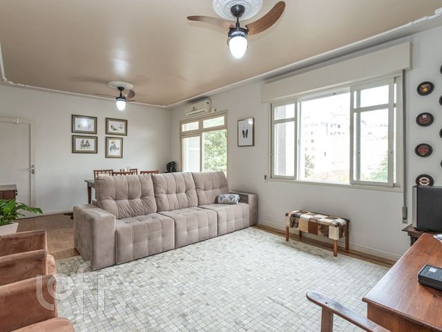 Apartamento com 110m², 3 dormitórios, 1 suíte, Santana em Porto Alegre