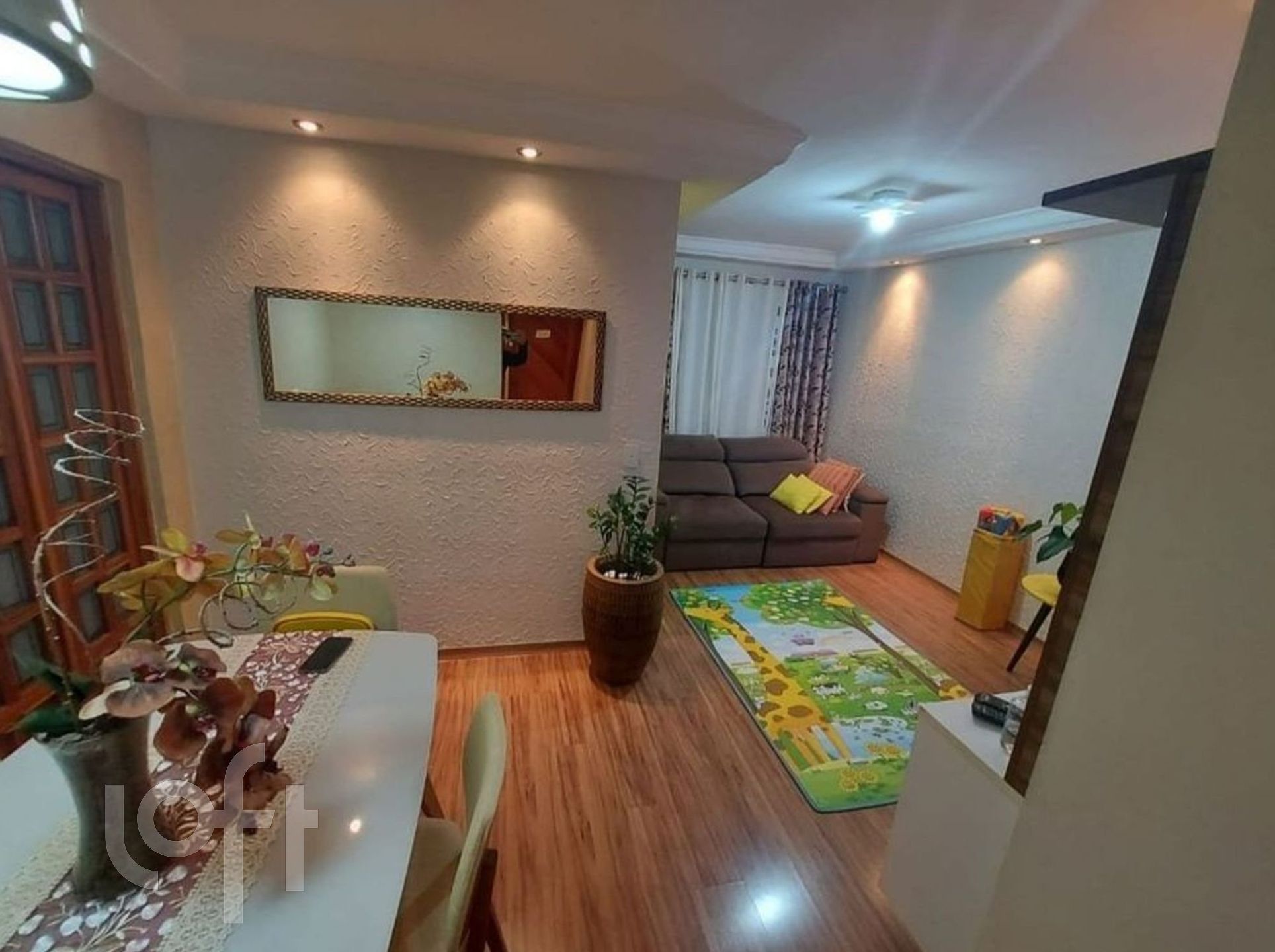 Apartamento à venda com 3 quartos, 200m² - Foto 1