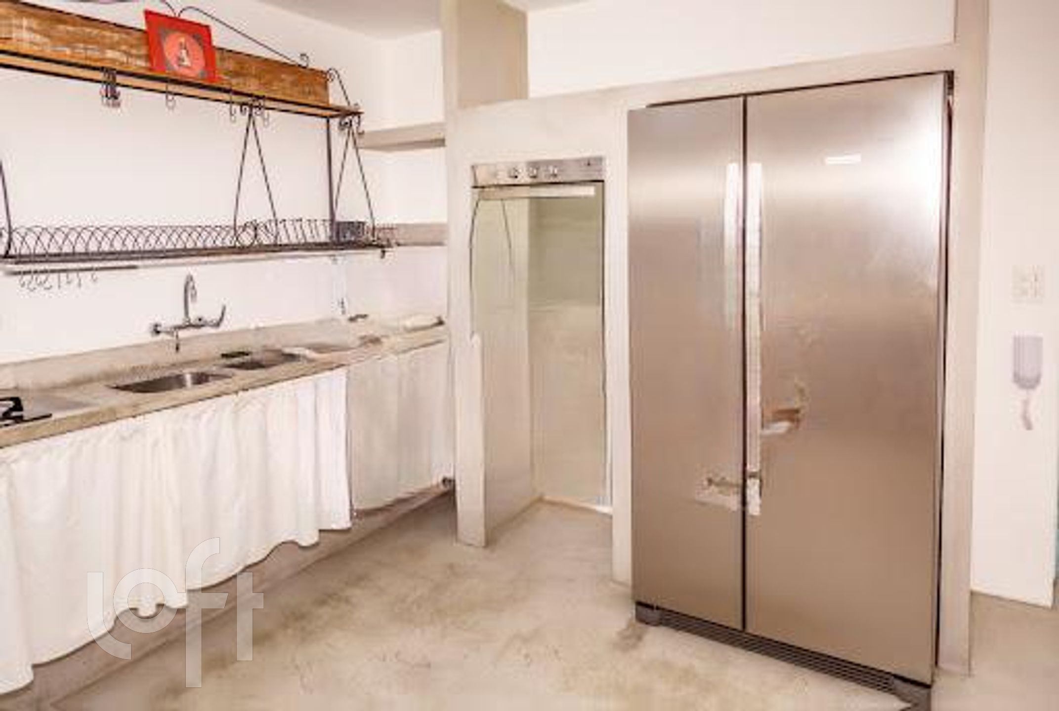 Apartamento à venda com 4 quartos, 194m² - Foto 4