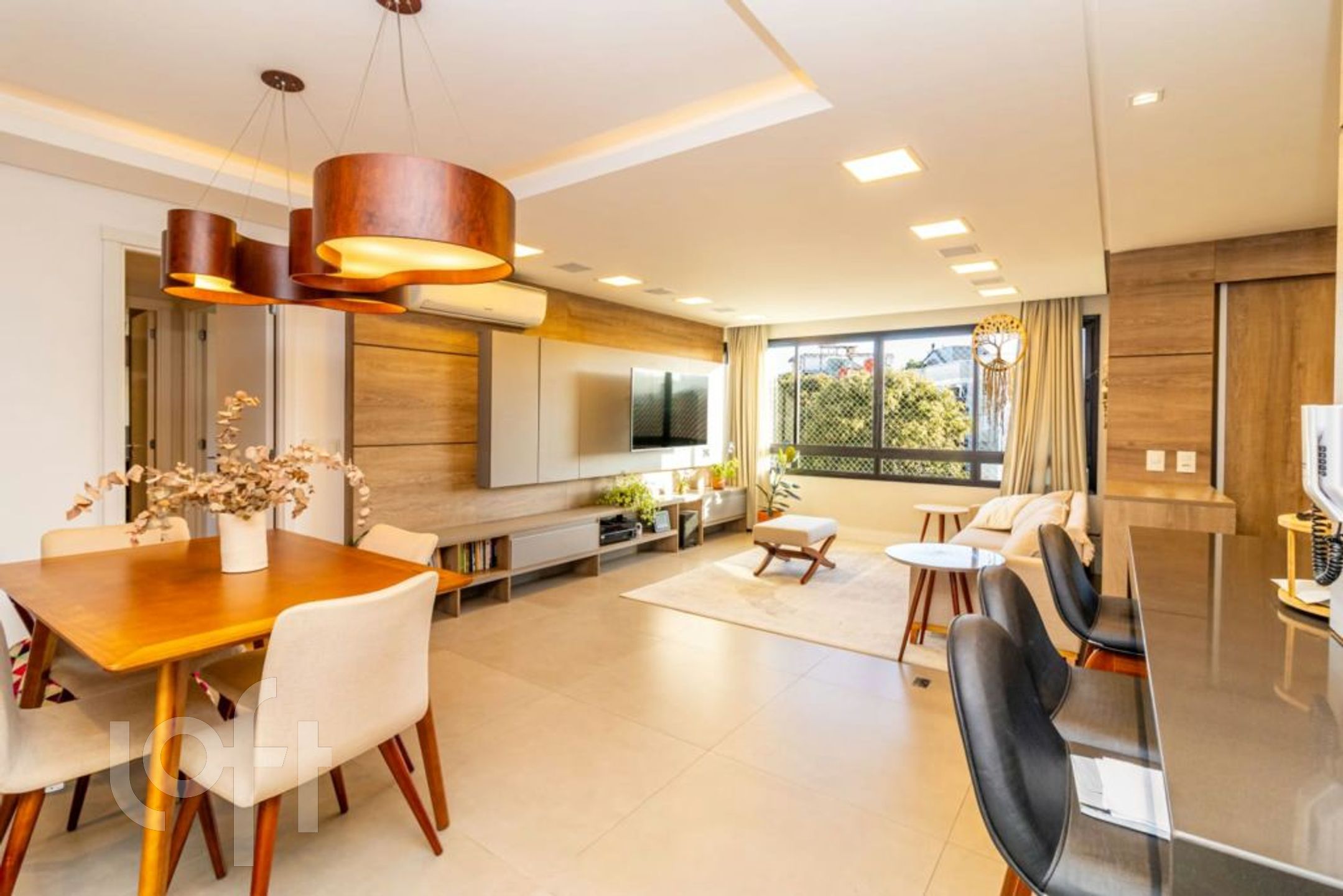 Apartamento com 89m², 2 dormitórios, 2 suítes, 2 vagas, Chácara das Pedras em Porto Alegre