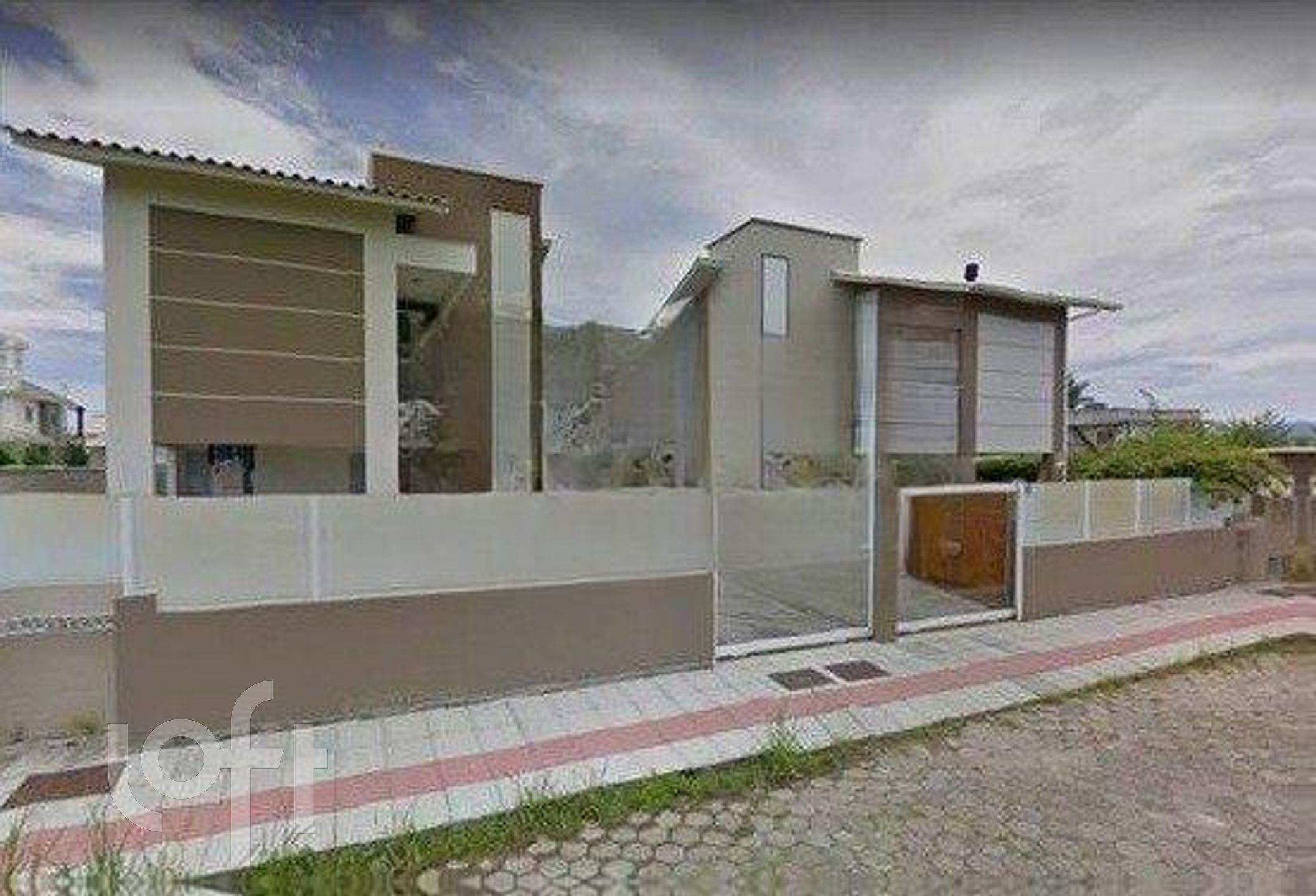 VENDA &#8211; Casa de 4 quartos no bairro Ressacada, Florianópolis &#8211; PUbk5t0e