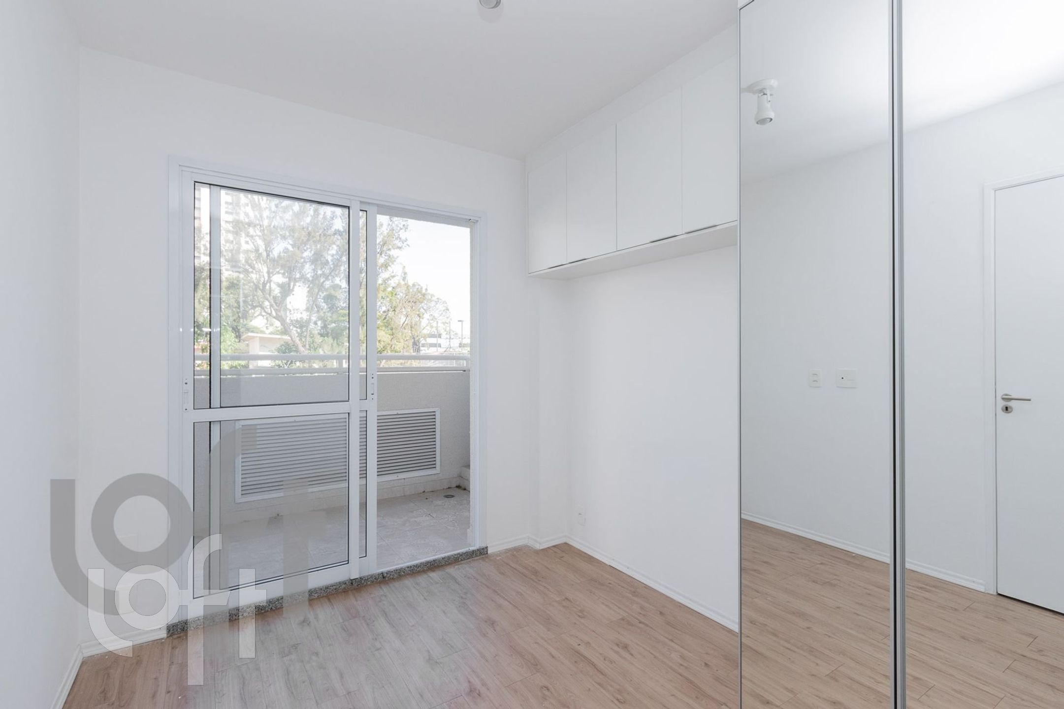 Apartamento à venda com 1 quarto, 33m² - Foto 6