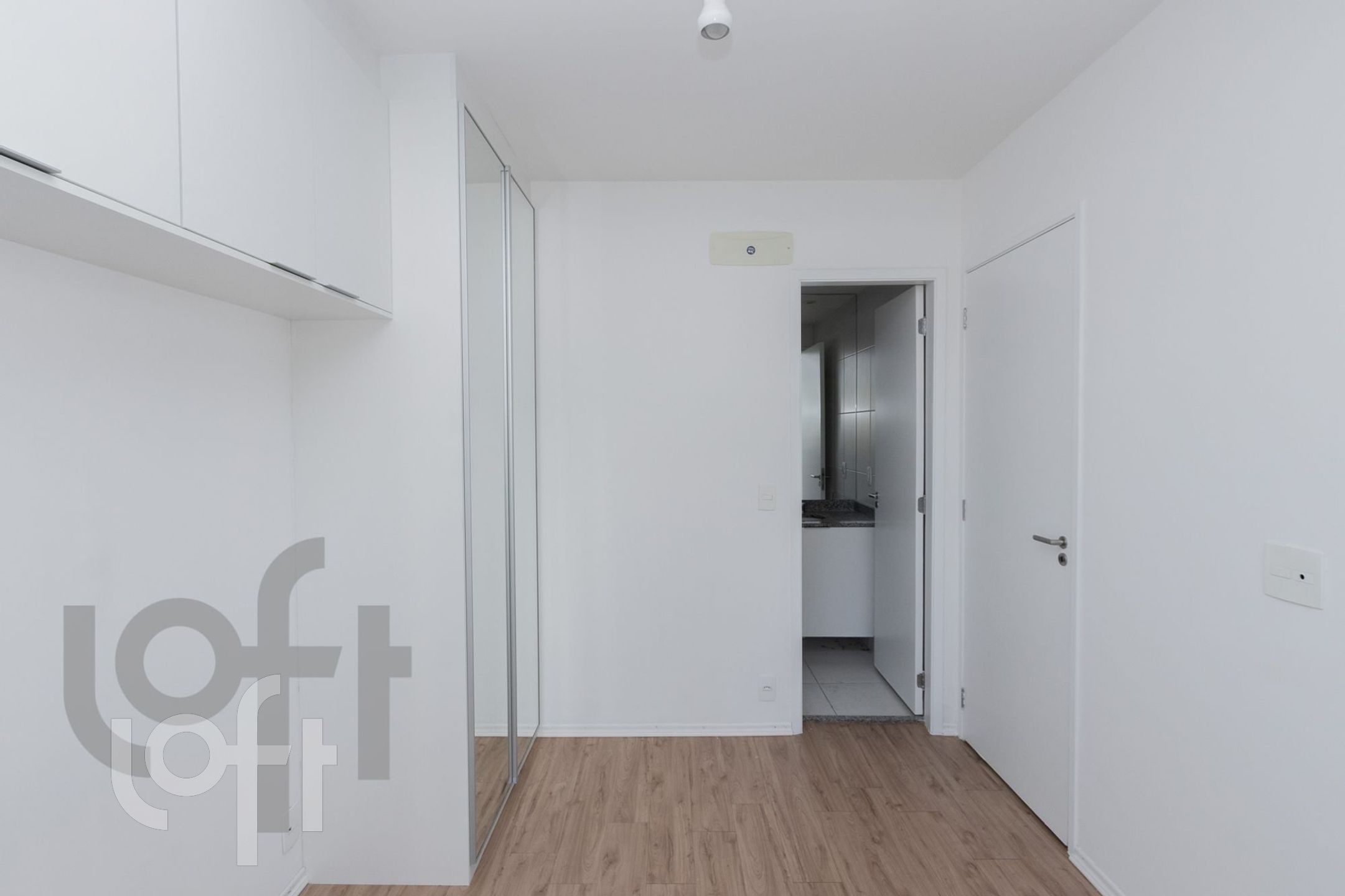 Apartamento à venda com 1 quarto, 33m² - Foto 3