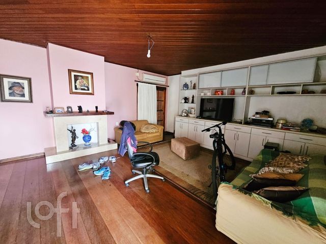 Casa com 180m², 3 dormitórios, 2 suítes, 3 vagas, Cristo Redentor em Porto Alegre