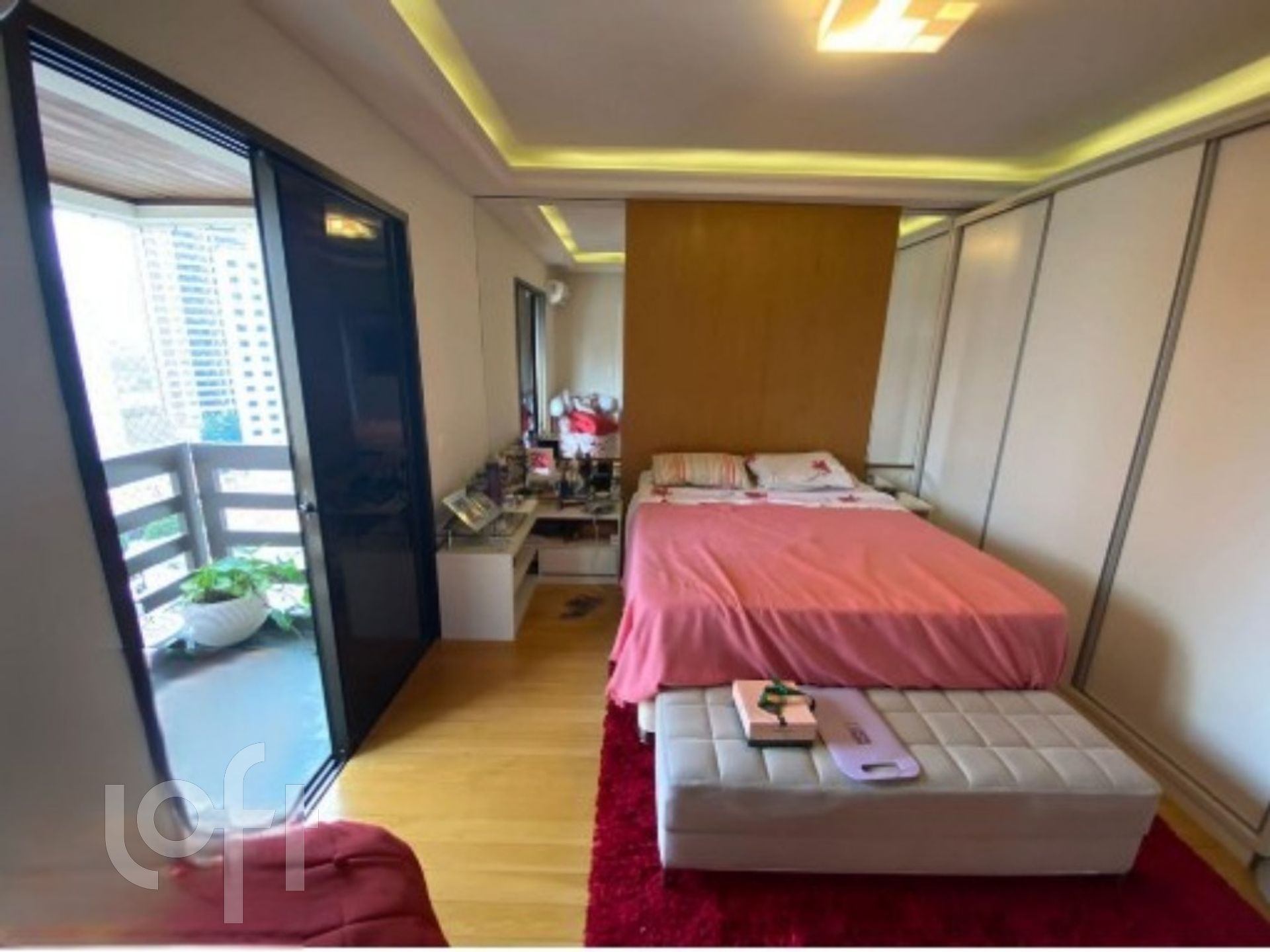 Apartamento à venda com 4 quartos, 240m² - Foto 8