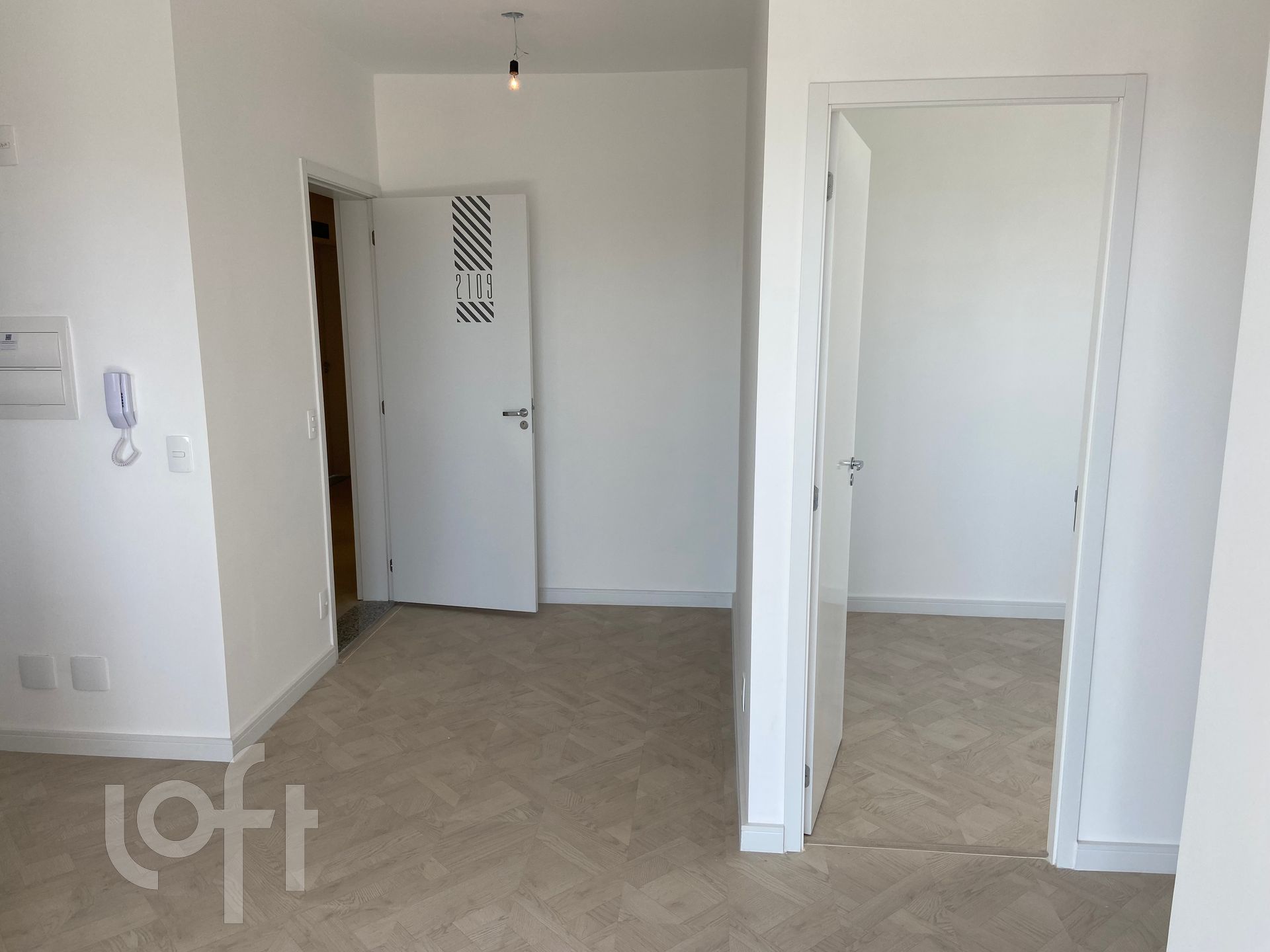 Apartamento à venda com 2 quartos, 50m² - Foto 2