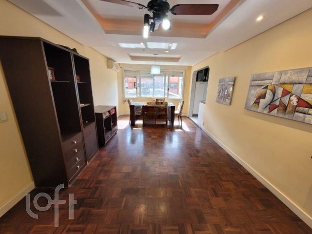 Apartamento com 117m², 3 dormitórios, 1 suíte, 1 vaga, Petrópolis em Porto Alegre