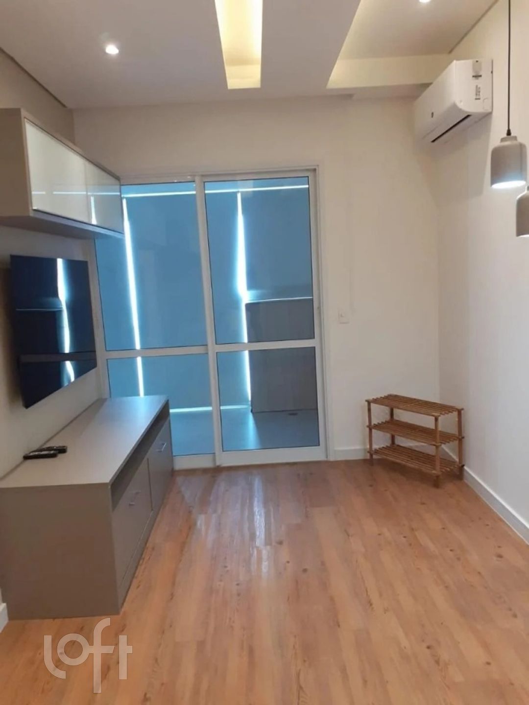 Apartamento à venda com 1 quarto, 42m² - Foto 1