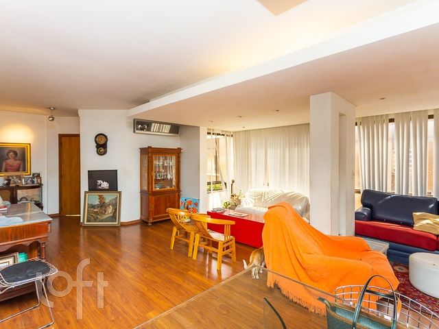 Apartamento com 143m², 2 dormitórios, 1 suíte, 1 vaga, Rio Branco em Porto Alegre