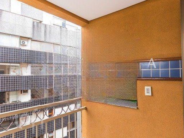 Apartamento com 98m², 3 dormitórios, 1 suíte, Boa Vista em Porto Alegre