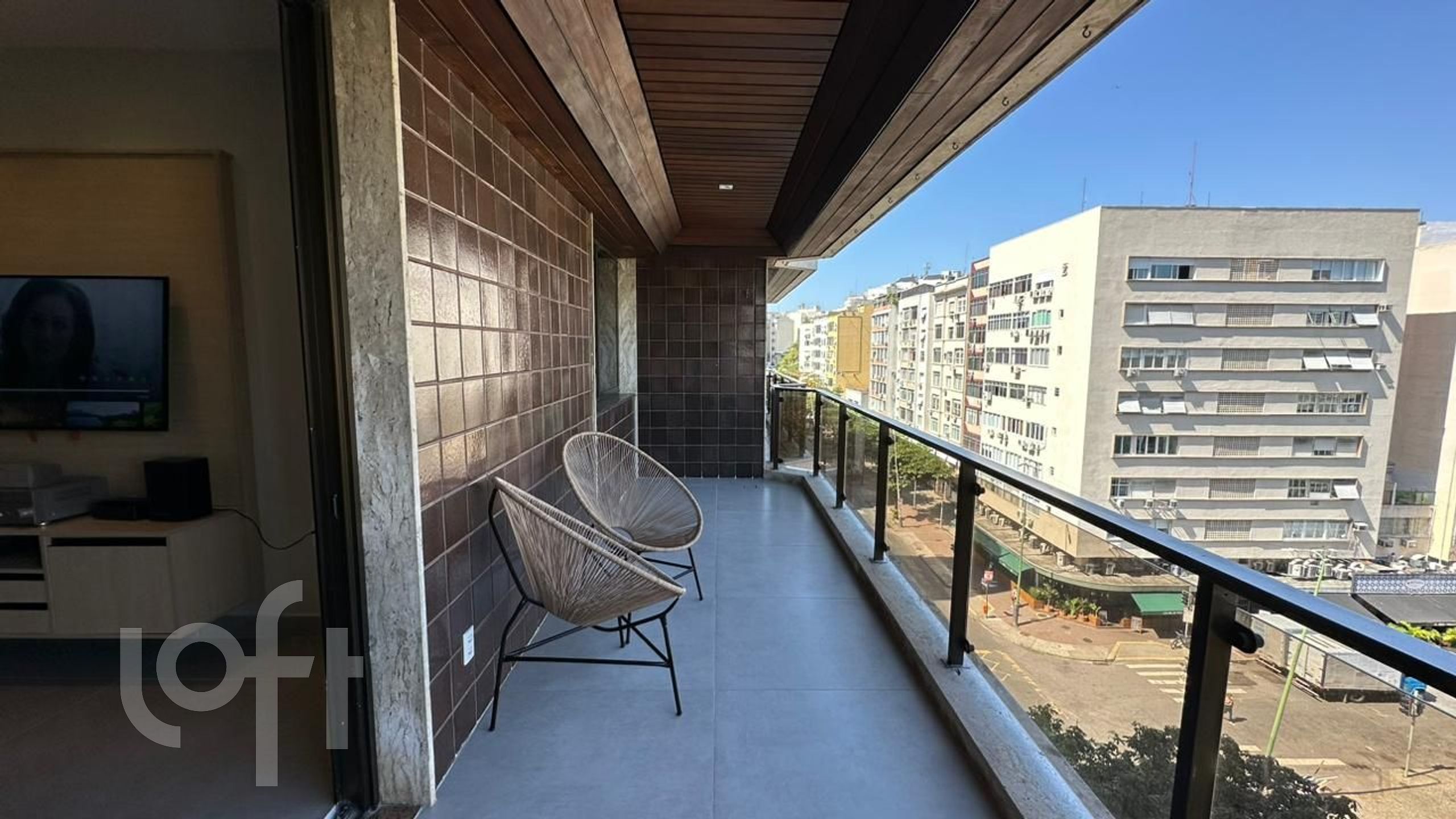 Apartamento à venda com 1 quarto, 66m² - Foto 2