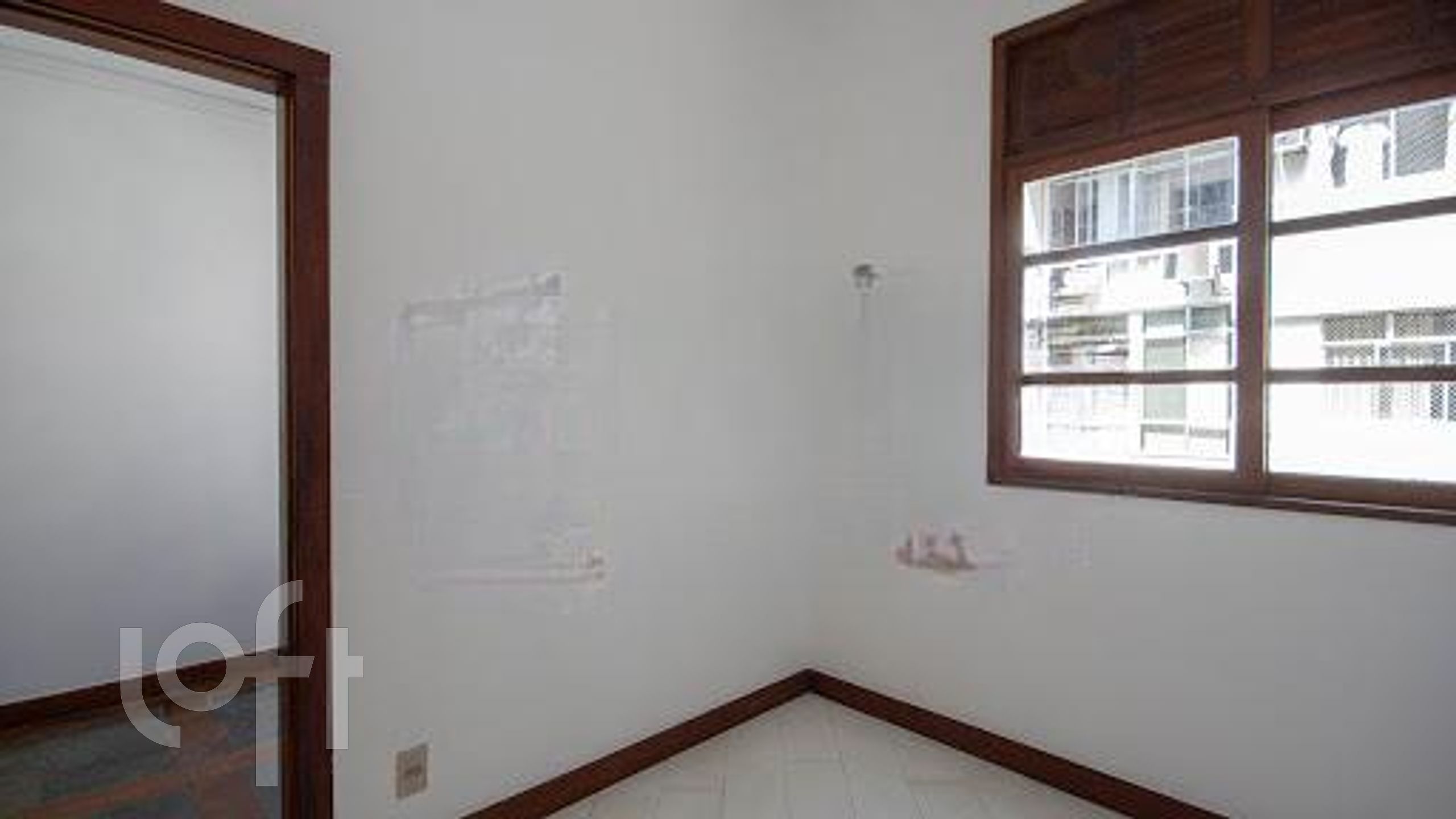 Apartamento à venda com 2 quartos, 82m² - Foto 33