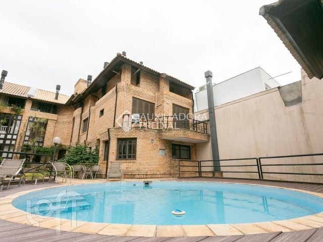 Casa em Condomínio com 198m², 3 dormitórios, 1 suíte, 2 vagas, Boa Vista em Porto Alegre