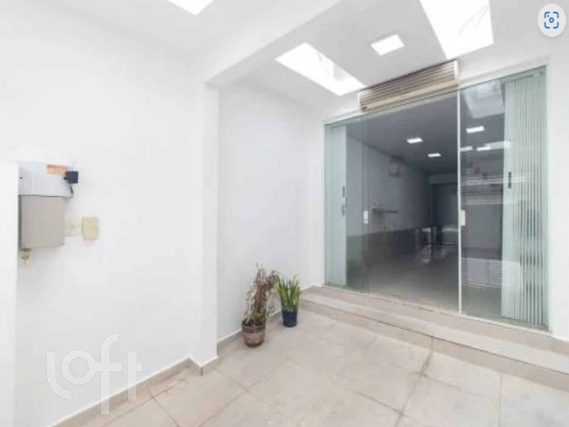 Casa à venda com 3 quartos, 180m² - Foto 2