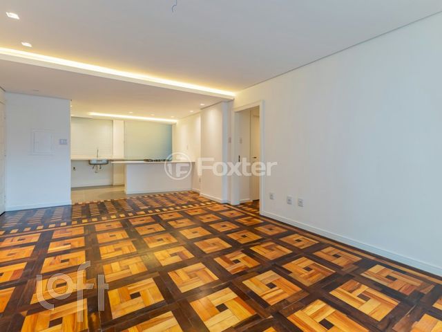 Apartamento com 111m², 3 dormitórios, 1 suíte, Independência em Porto Alegre