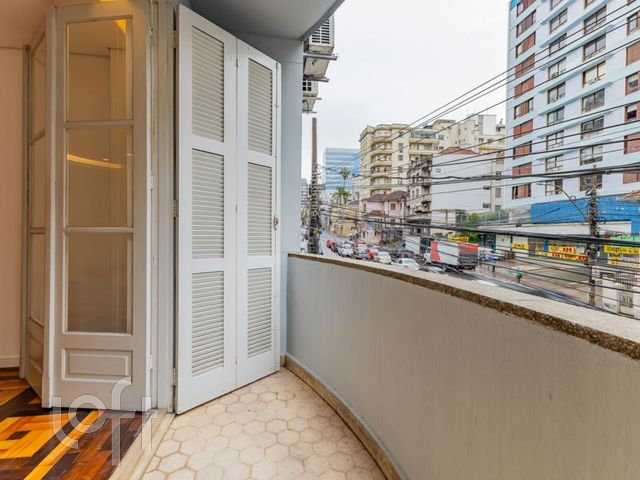 Apartamento com 111m², 3 dormitórios, 1 suíte, Independência em Porto Alegre