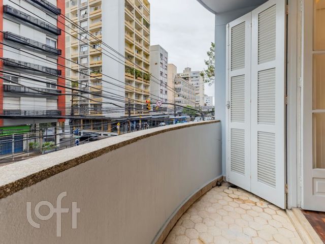 Apartamento com 111m², 3 dormitórios, 1 suíte, Independência em Porto Alegre