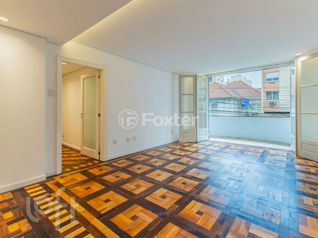 Apartamento com 111m², 3 dormitórios, 1 suíte, Independência em Porto Alegre